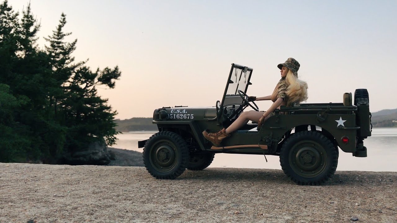 ROC HOBBY 1/6 Jeep Willys 1941 MB  Scaler With a beauty driver -