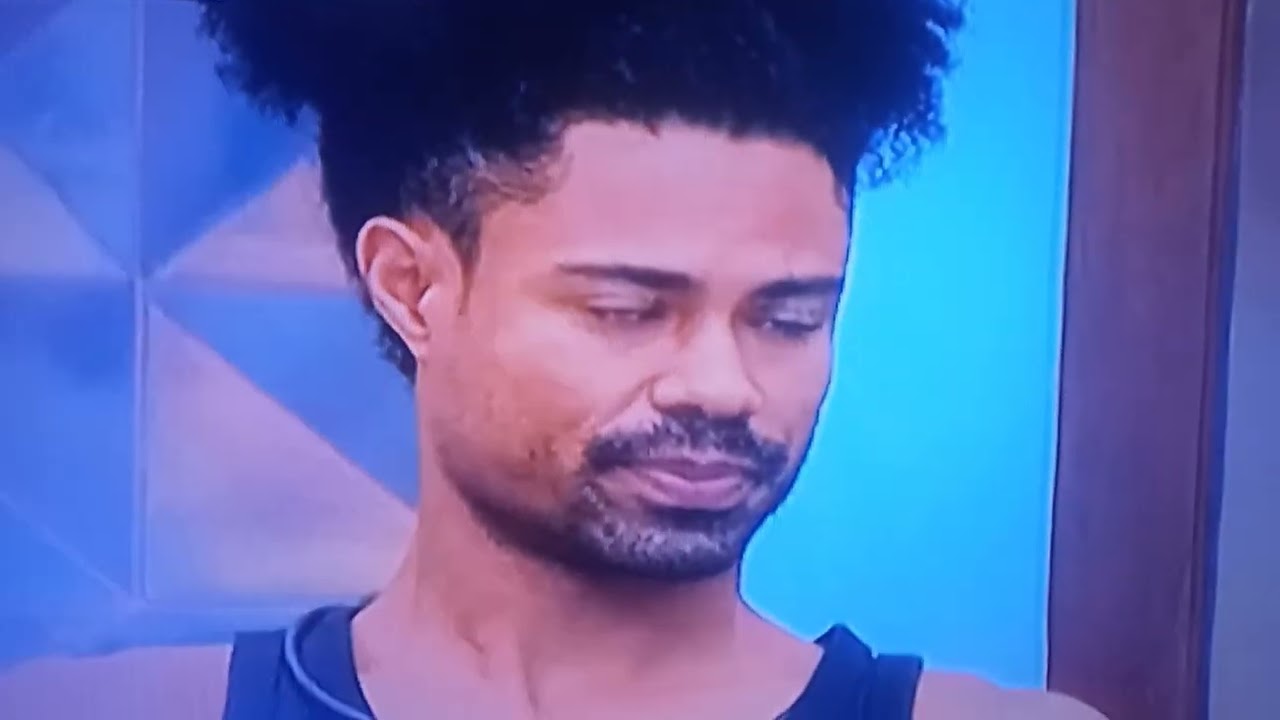 BABU DIZ P XAY QUE E CASADO/BRENO  FALSO