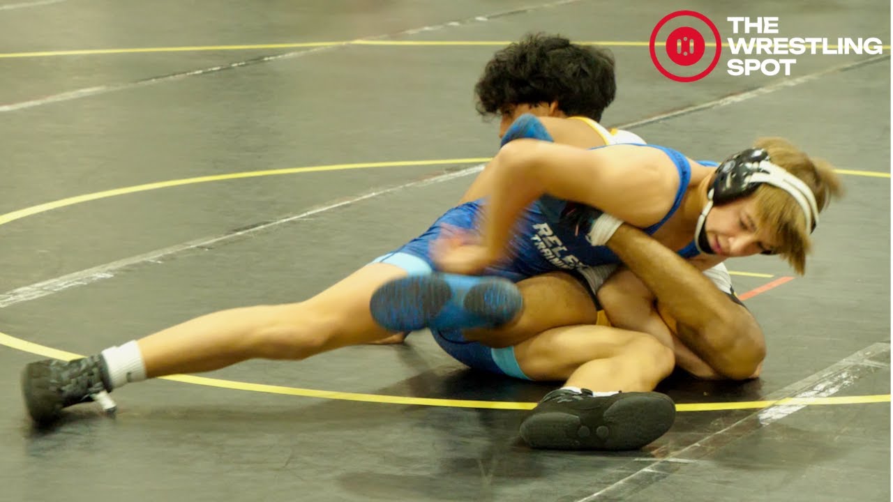 Michael Olson of Relentless Training Center [B] v. Victor Alvarado of Illinois [R] (120)