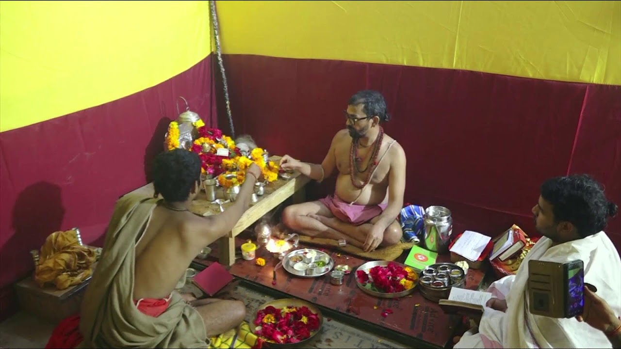 कंबल वितरण - माघ मेला क्षेत्र,प्रयागराज।