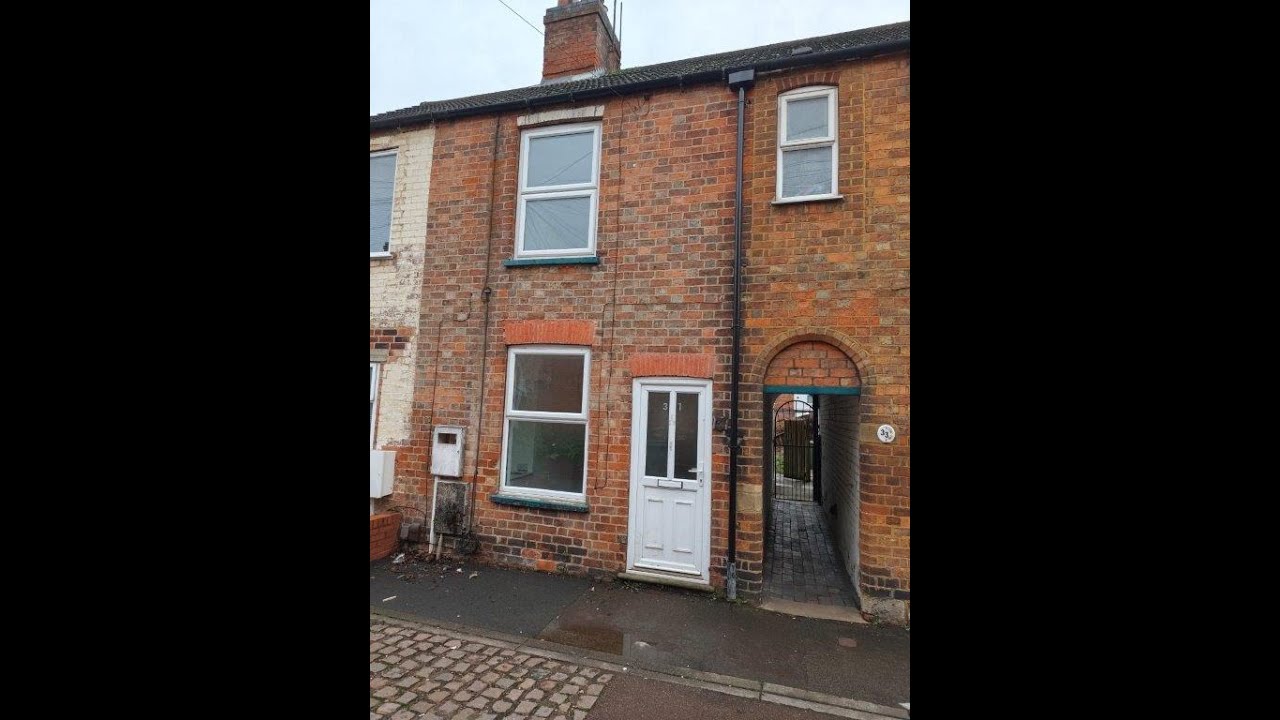 Video Tour of a TWO DOUBLE bedroom property in William Street in Newark.