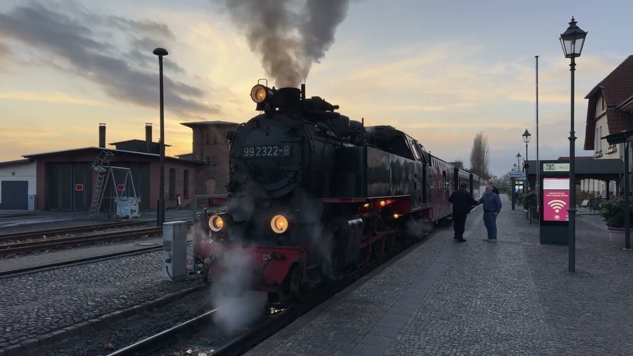 Mit der Molli-Dampfbahn in die Dämmerung | Riding the Molli Steam Train at Dusk