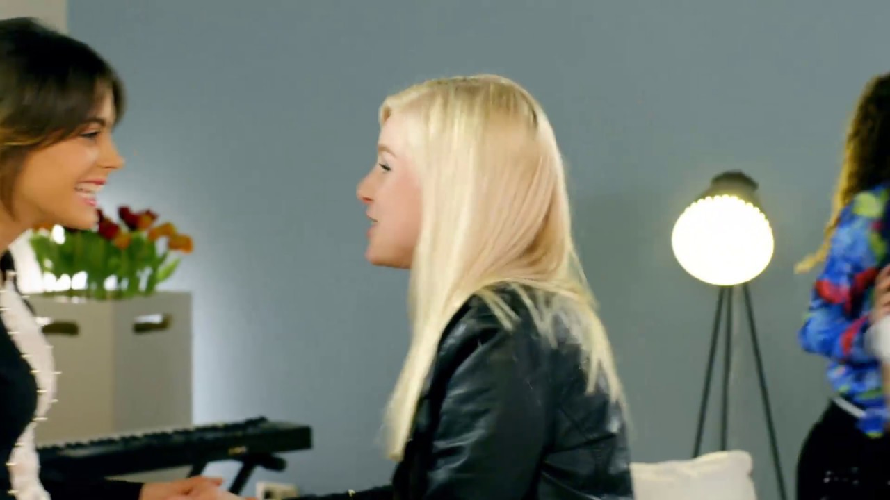 Femke Meines | UNICA (videoclip) | Violetta | Disney Channel NL