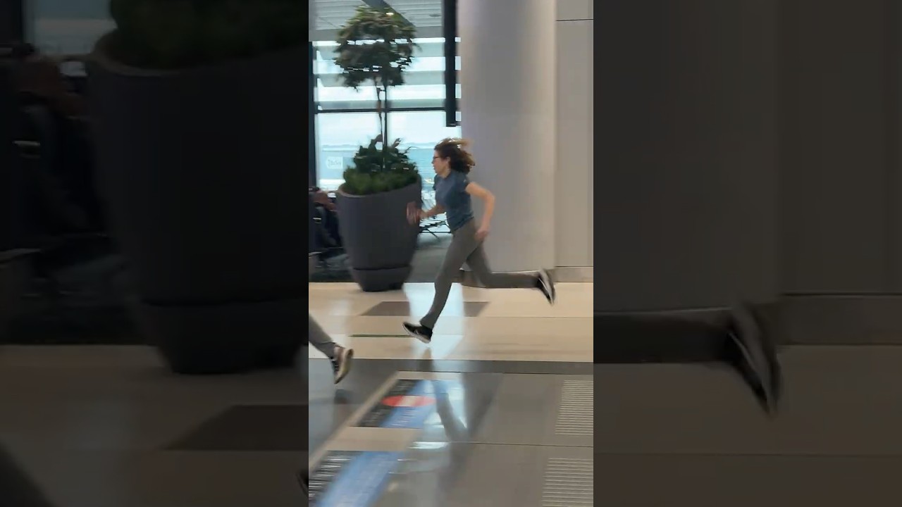 Джен руководит аэропортом Стамбула. Авиакомпания Turkish Airlines отказала ей в месте в автобусе-...