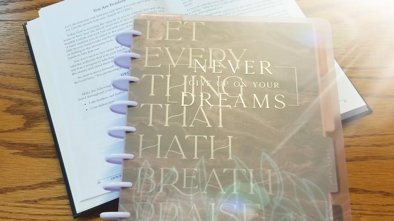 Happy Planner Faith Journal - August 2022 flip-through
