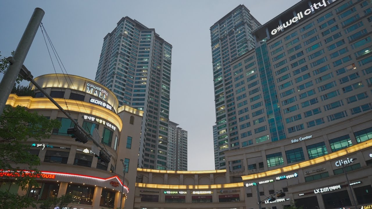 Gwell City, Bokdaedong, Cheongju, walking around Gwell City in the rain | Cheongju Korea 4K HDR