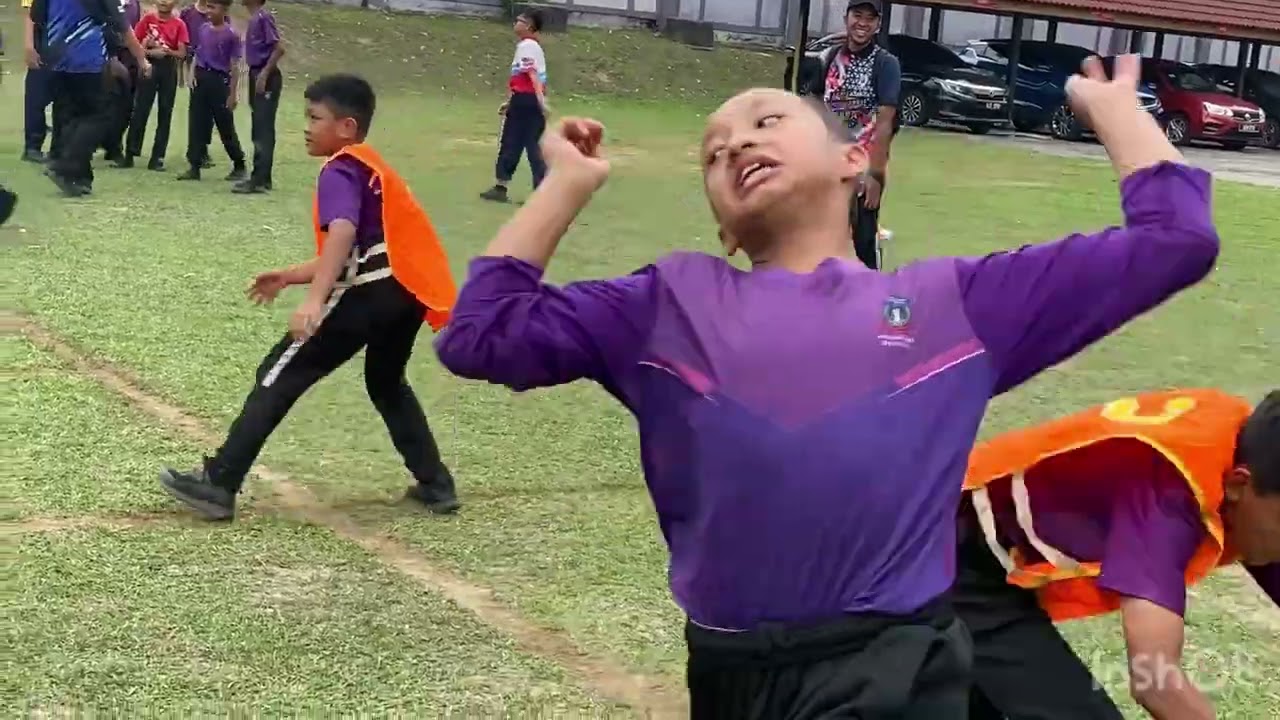Pertandingan Galah Panjang 2025