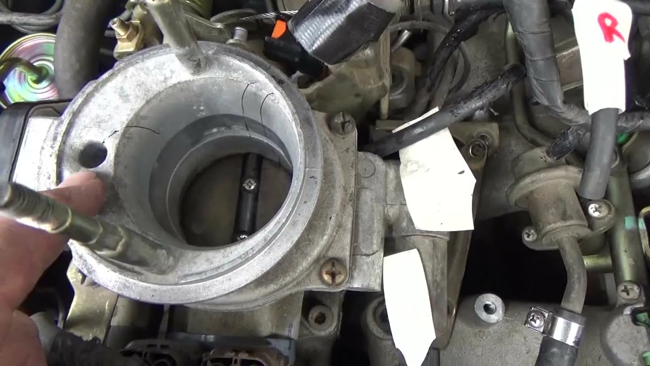 1997 Nissan Pickup D21 Low - Idle Air Control Valve - IACV