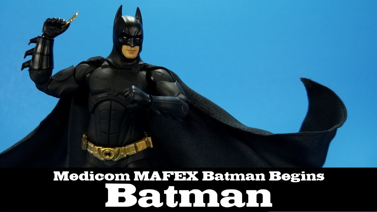 MAFEX Batman Begins Batman Review Medicom