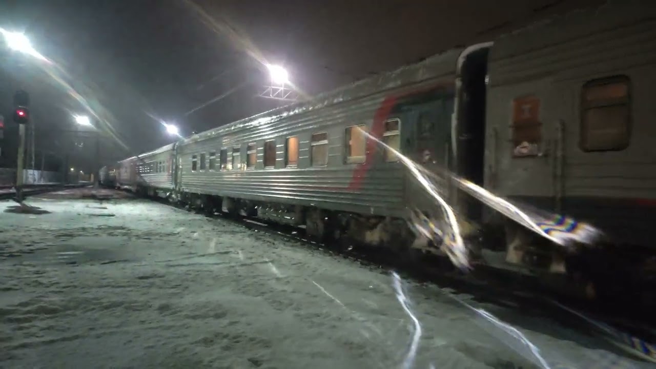 Электровоз ЭП2К-460 (ТЧ-8) со скорыми поездом 119А Санкт-Петербург-Белгород