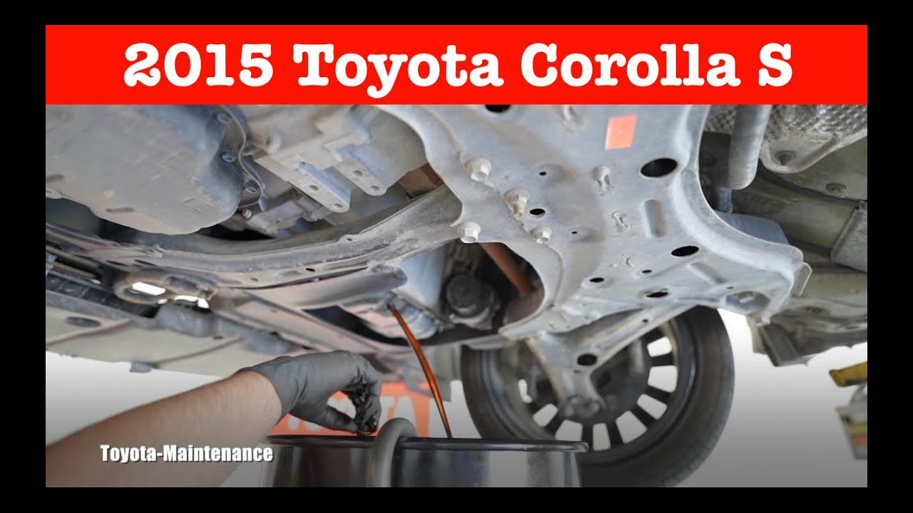 Замена масла в двигателе Toyota Corolla 2015 года