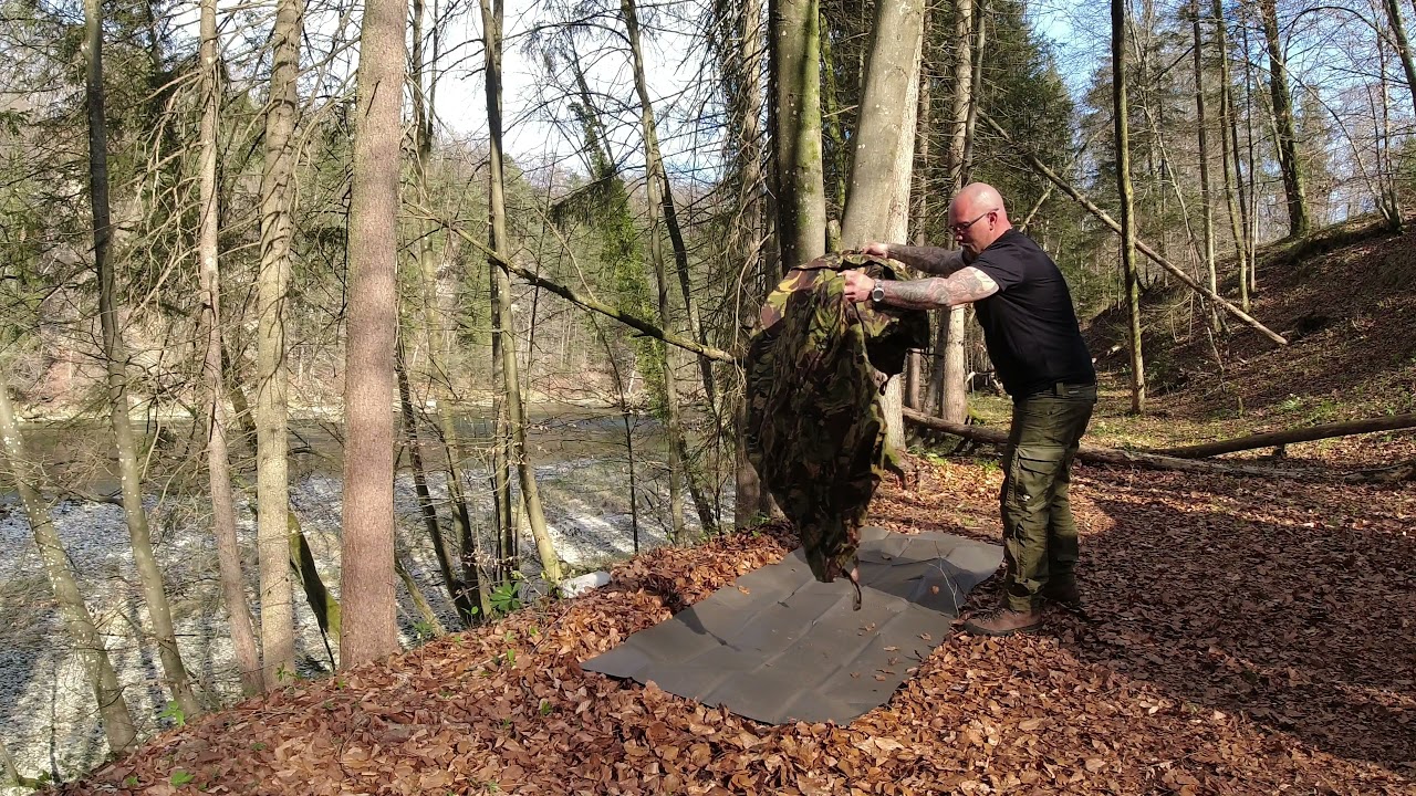 Bushcraft Overnighter im Biwaksack am Fluss.