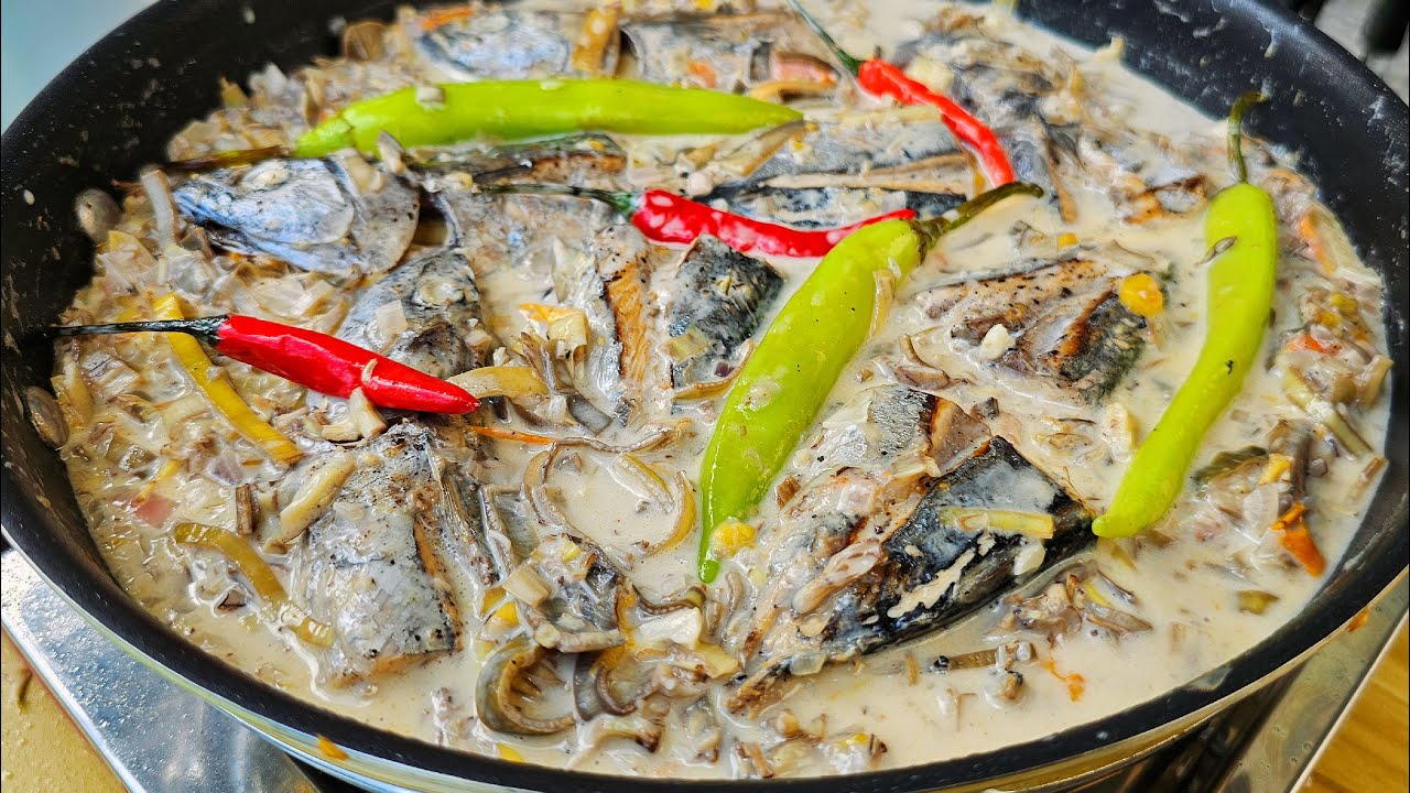 Ginataang Puso ng Saging with Tulingan