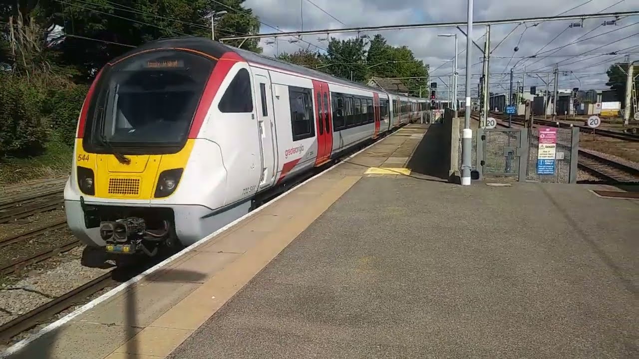 Trains at Southend Victoria and Wickford (11/09/2024)