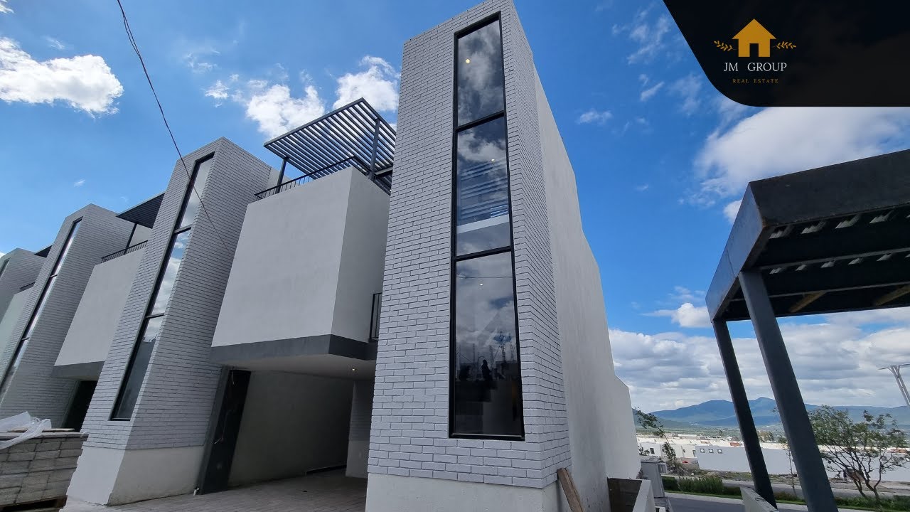 Casa en venta 🏡 Casa Sabino ZIbata Qro.📍 Con roof $4,090,000