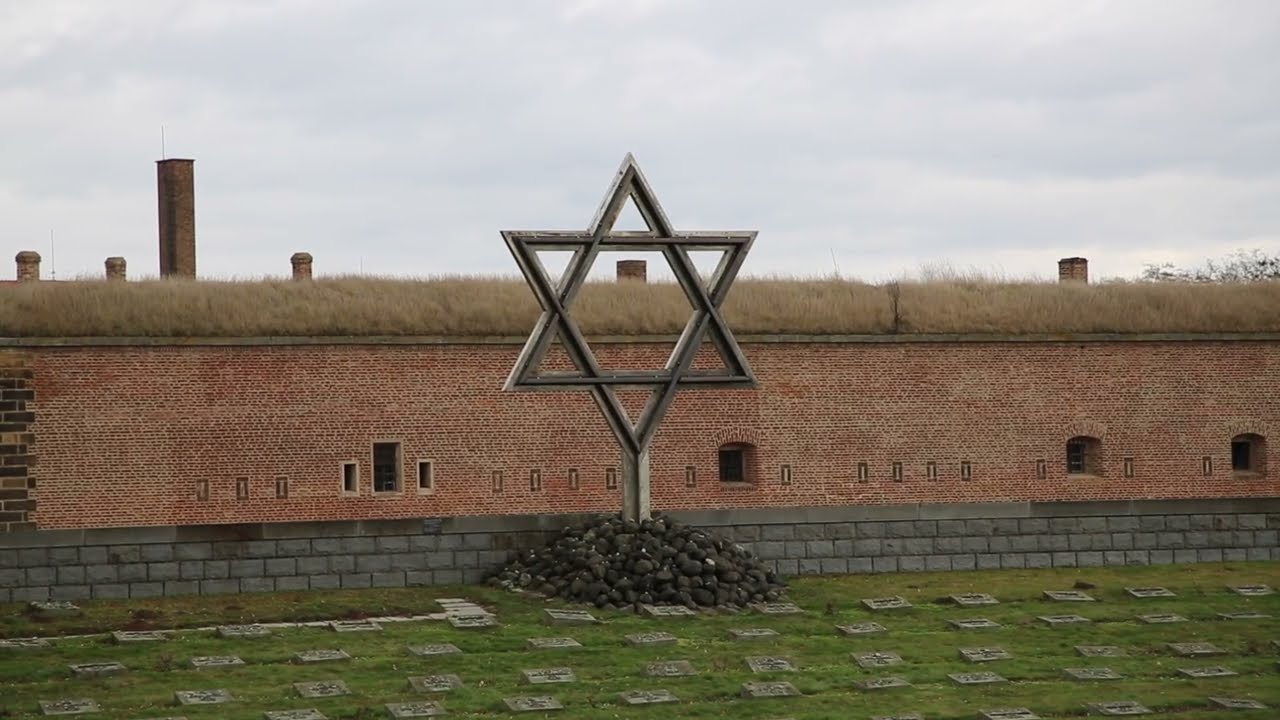 République Tchèque Terezín  Ghetto et camp de concentration / Czech Republic Theresienstadt