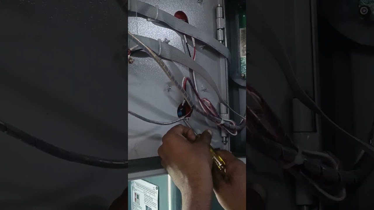 INSIDE VIEW OF LHB POWER COACHE & ITS SAFETY MAINTENANCE& SHOW that HOW FDSS CHECK (@Indian Railway)
