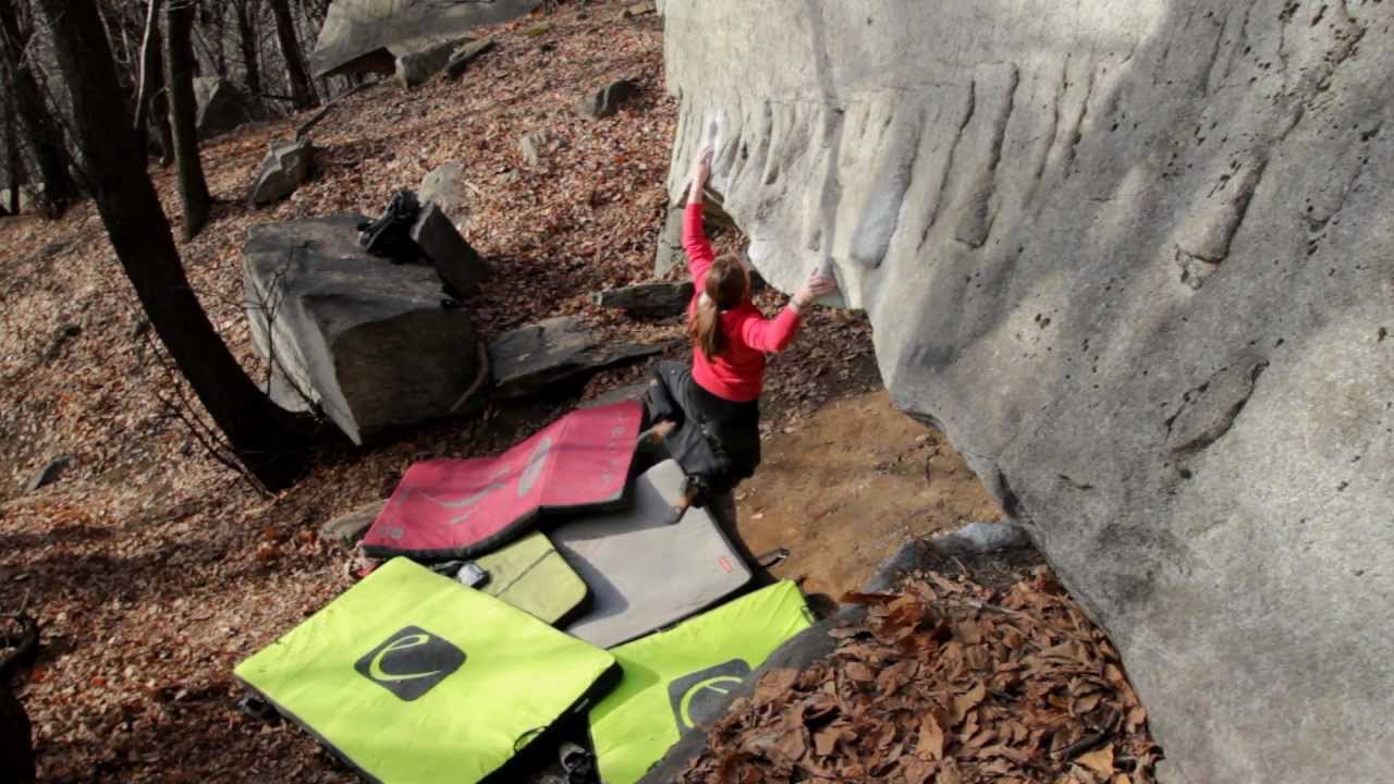 Cresciano and Chironico - Bouldering in Ticino