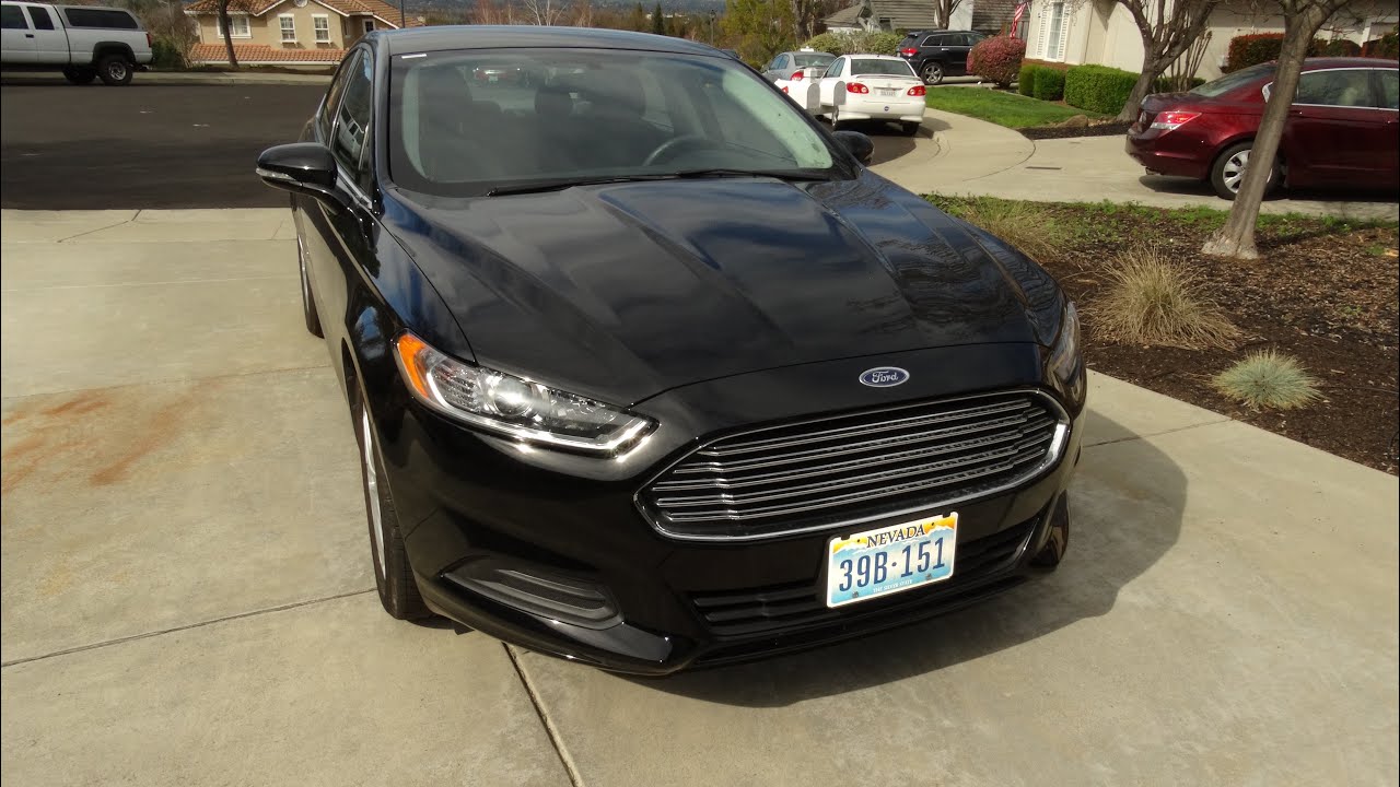 2016 Ford Fusion SE - In Depth Review