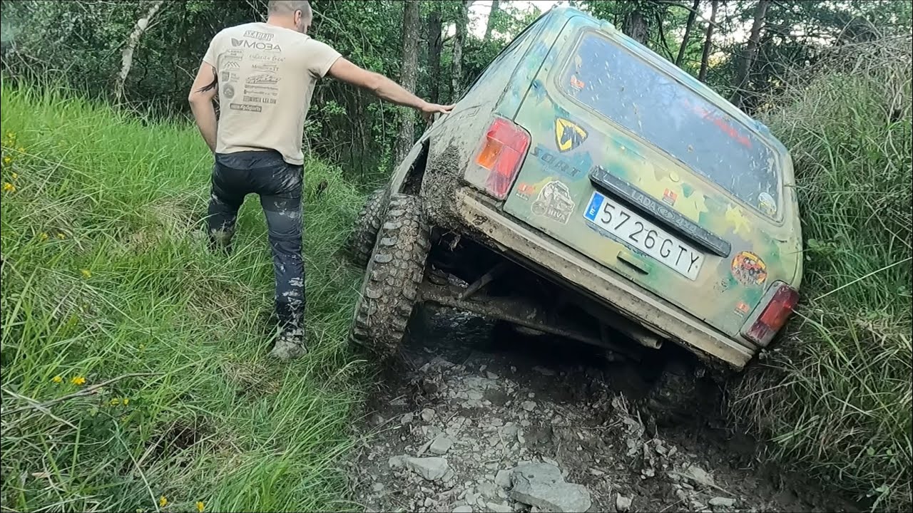 Ruta 4x4. 3 nivas, Toyota 4runer, nissan patrol y suzuki vitara poniendo al límite la mecanica