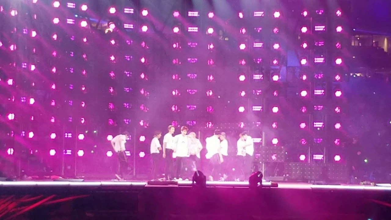 [031020] NCT 127 RODEO HOUSTON 'REPLAY / FIRE TRUCK'