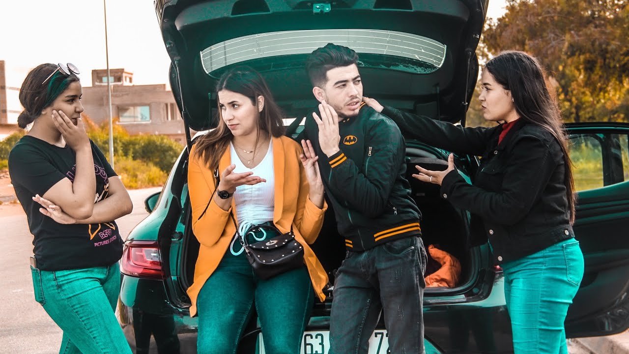 تحداتو صحبتو باش إتصاحب مع صحبتها وفي اللخر صدمها.. (شاهد الفيديو)😢😢😢