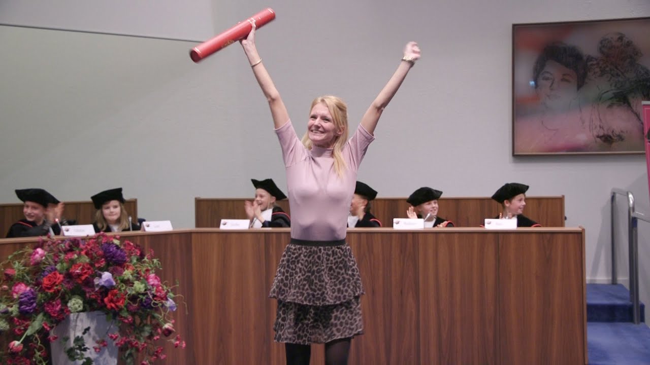 Vox | Pedagoog Liesbeth Tilanus promoveert voor kindercommissie