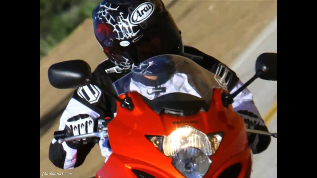 Мотоциклы Kawasaki Ninja 650 2010 года против Suzuki GSX650F 2009 года против Yamaha FZ6R 2010 года