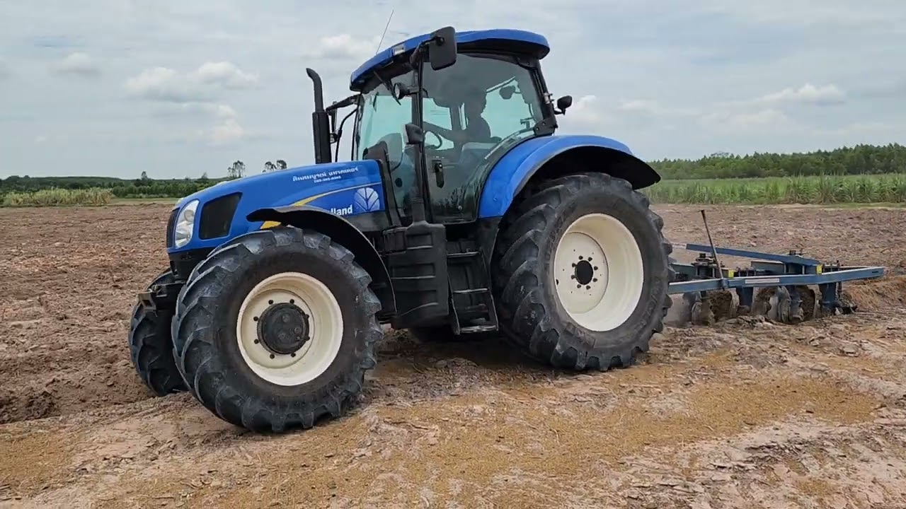 New Holland T6080ไถผานสับหมกไถป่ายางเก่า