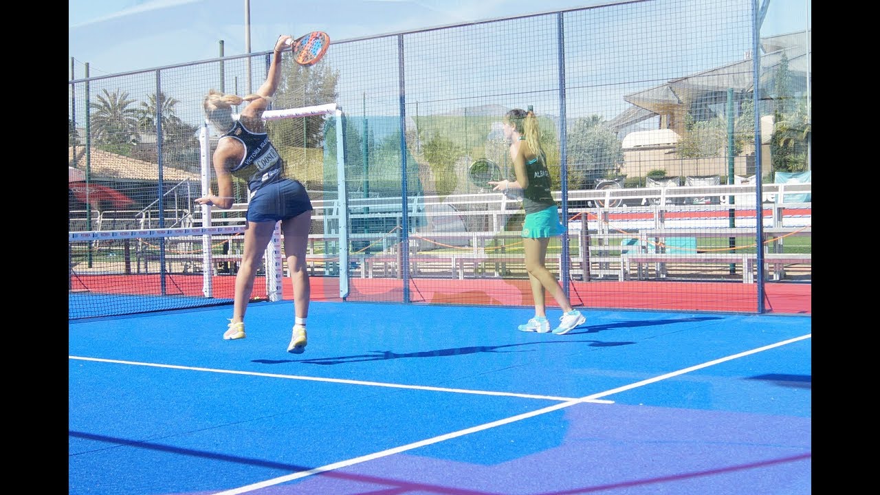 Vamos Pádel. Alba Galán y Victoria Iglesias contra Alix Collombon y Nicole Traviesa
