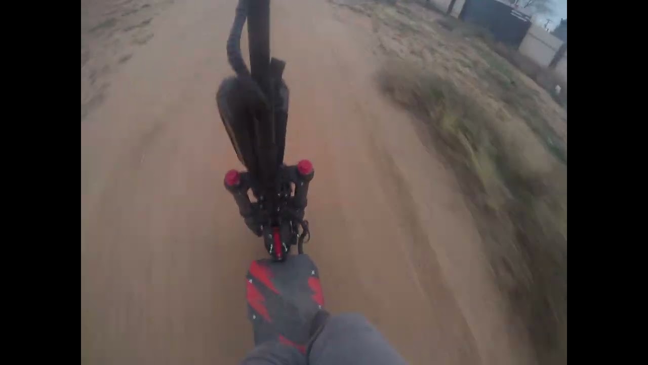 Boyueda s3-11 hyper scooter pushed to its limits 
