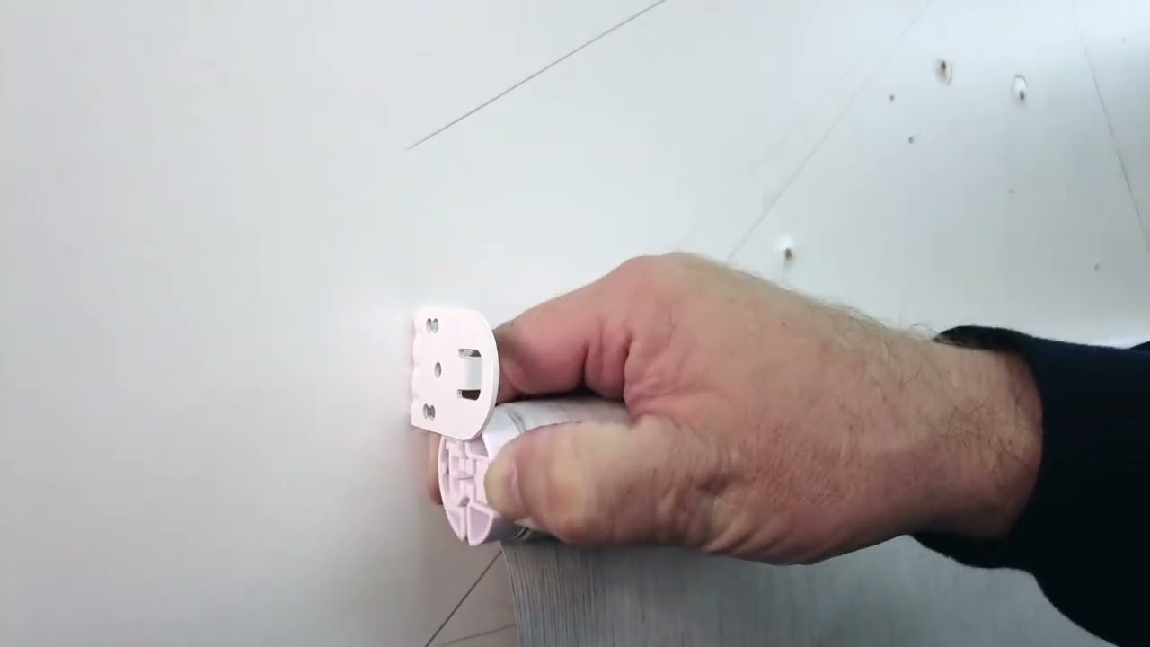 How to remove and re-fit a Roller Blind