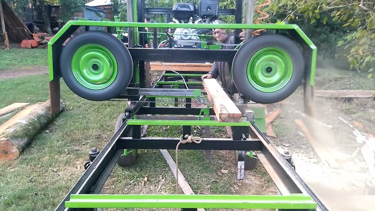 First  cut. homemade  saw mill. первый тэст пилорама своими руками. primer corte  aserradero casero