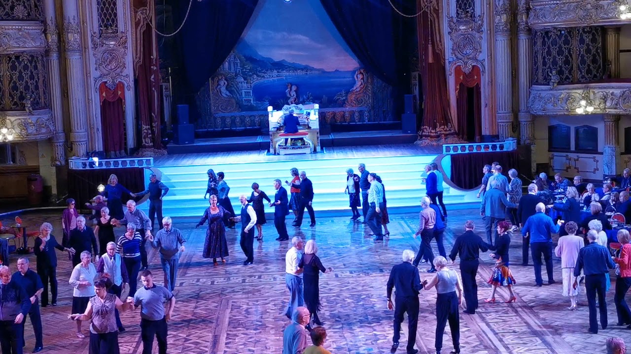 Phil Kelsall MBE - dance session - Mayfair Quickstep