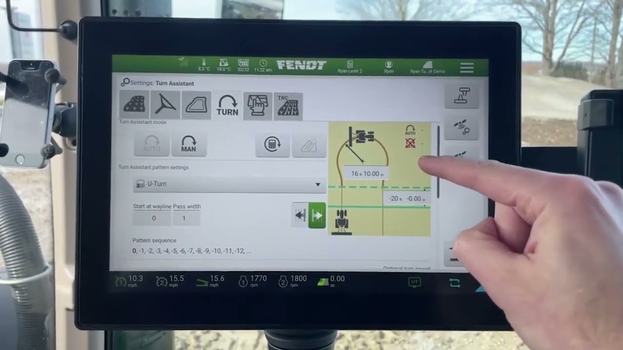 FendtONE Turn Assistant