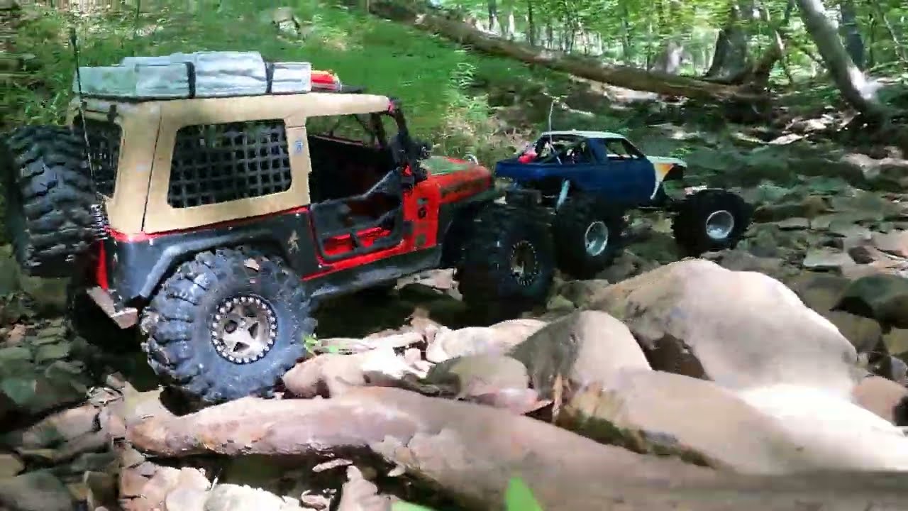 Axial CAPRA Trail Buggy & JEEP CJ-7 Renegade #subscribe