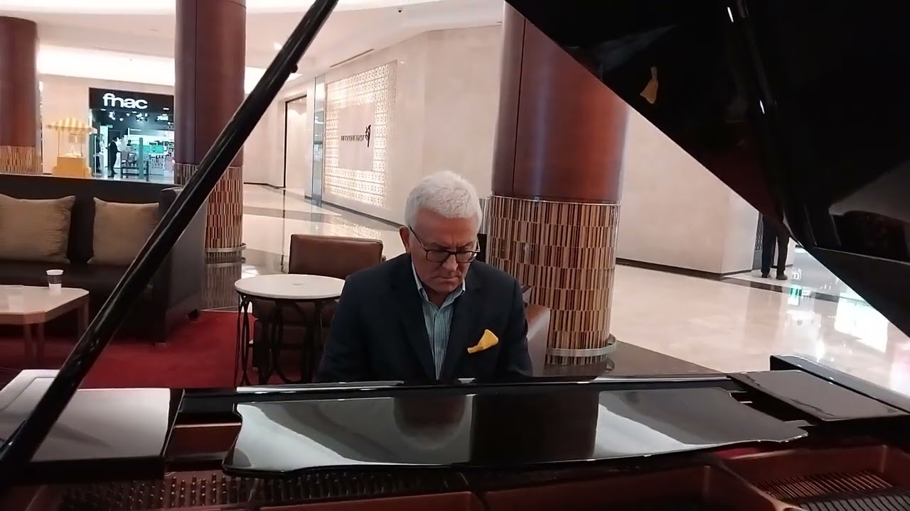 Τώρα κρύψε τ'όνομά σου