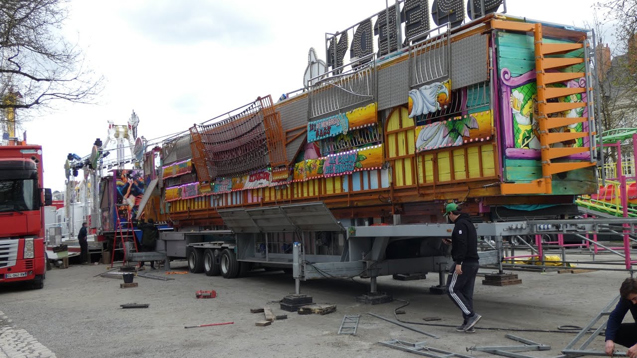 Arrivage et montage de la fête foraine de Nantes printemps 2023 sur le cours Saint-Pierre à Nantes !