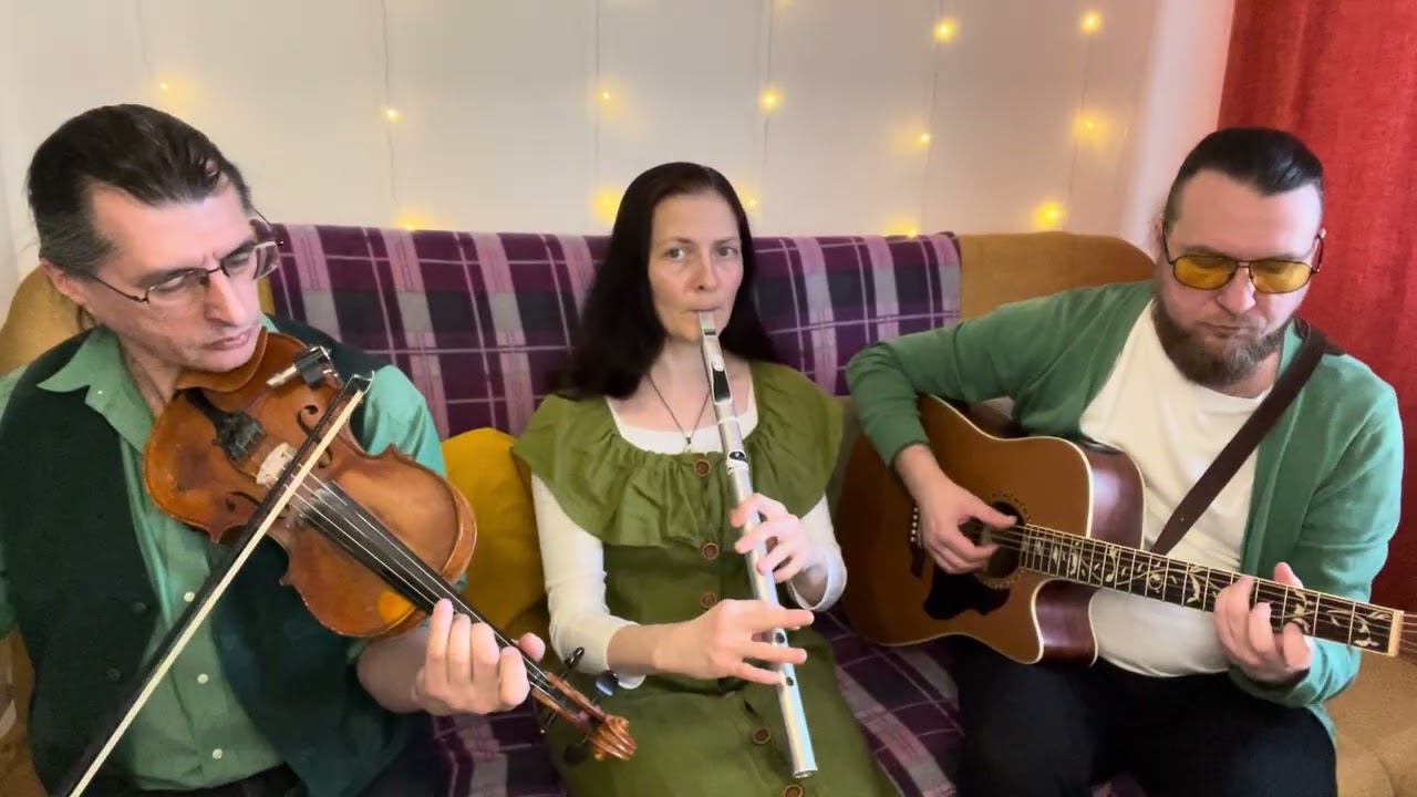Dragon Fly - Inisheer / The Road To Lisdoowarna (irish waltz and slide)