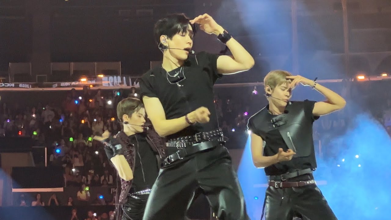 Shotaro Bag Bad Back Fancam #kconla2025 #riize