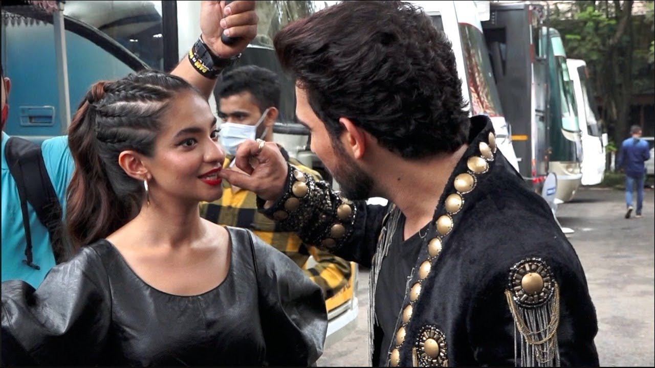 Khatron Ke Khiladi 11 Finale: Anushka Sen & Arjun Bijlani Cute Moments Together On KKK 11 Shoot