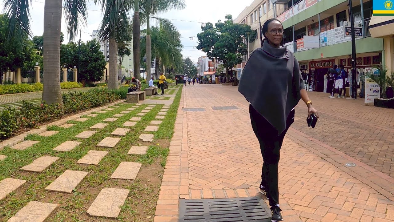 INSIDE THE STREETS OF KIGALI RWANDA 🇷🇼 | CLEANEST CITY IN AFRICA🌍