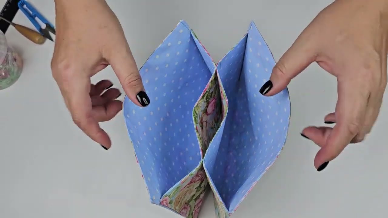 ОЧЕНЬ ПРОСТО Сшить Косметичку на молнии с 3 карманами!