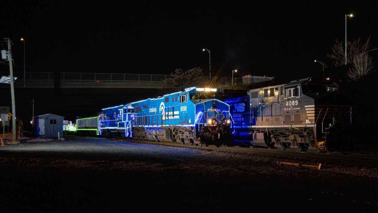 2024 Conrail Santa Train; NS 8098 & NJTR 4208, Railfanning Bound Brook - Carteret, NJ 12/21/24