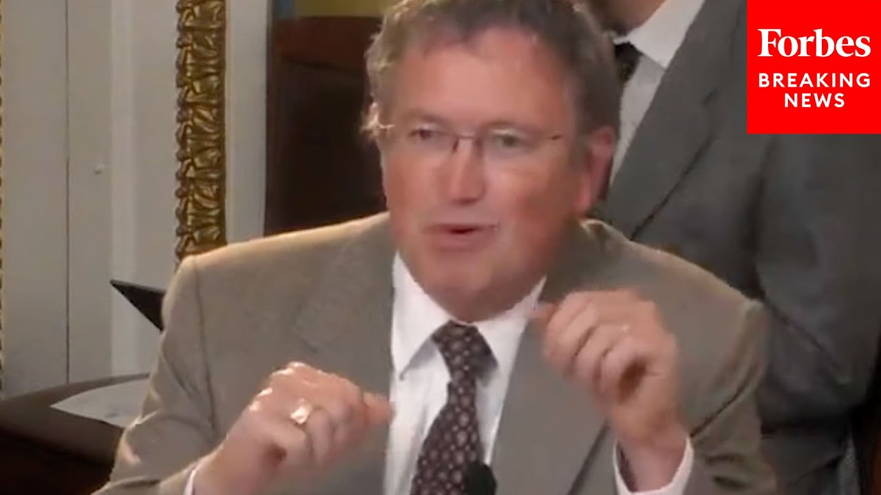 'I Feel Like We're In Some Kind Of Bizarro World': Thomas Massie Slams Dem Opposition To REINS Act