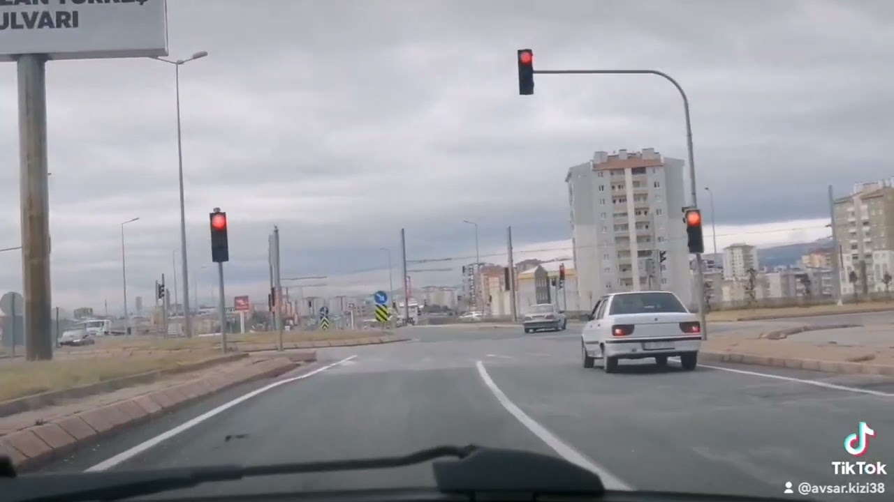 Kayseri İldem Beyazşehir Gesi yolu TOKİ🚙 Ferdi Tayfur çok güzel söylüyor yüreğine sağlık 🇹🇷🌳🇹🇷🌳🇹🇷🌳🧿👍