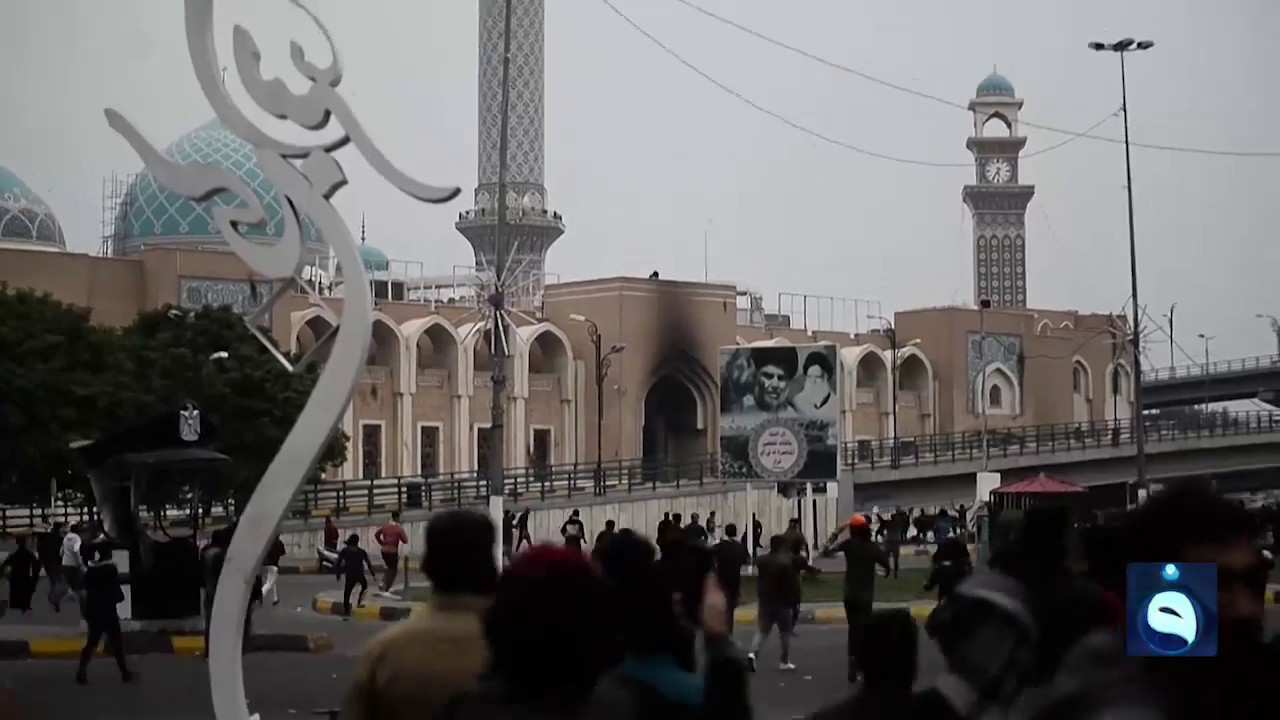 تجدد التظاهرات قرب مرقد الحكيم   والنجفيون يدعون لتنفيذ المطالب