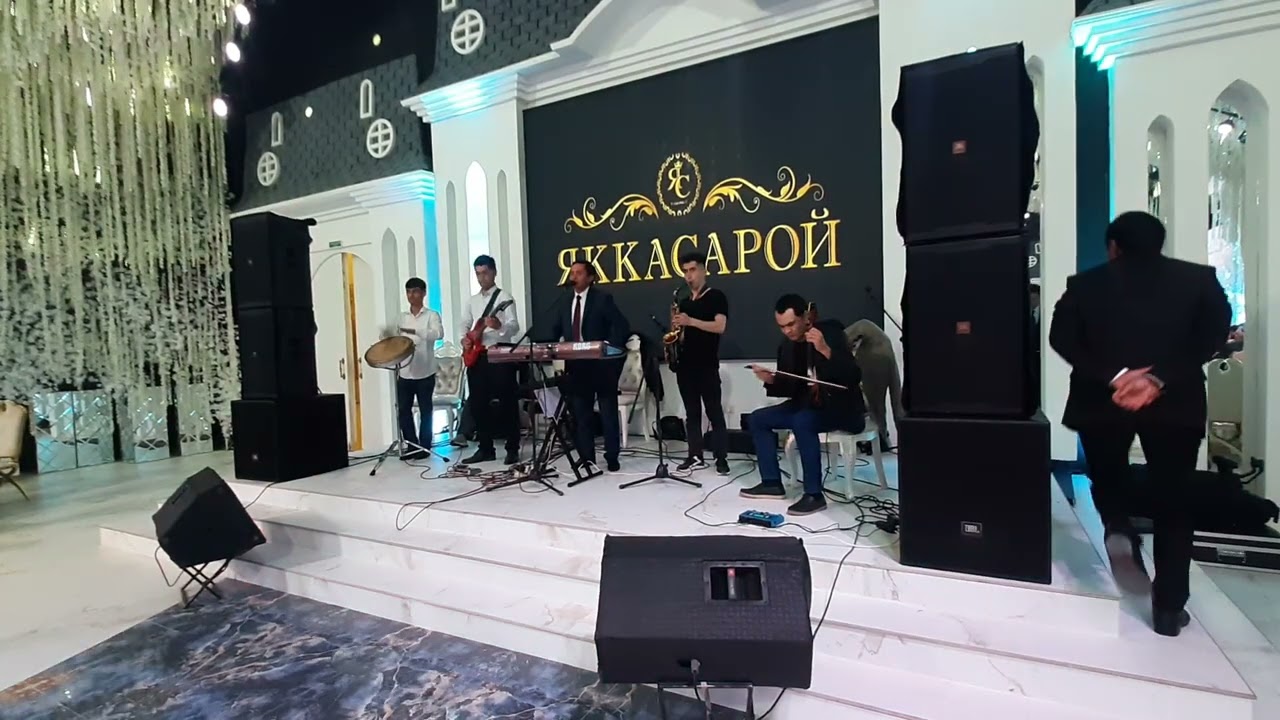 Акрами Бобоқул дар тарабхонаи Яккасарой