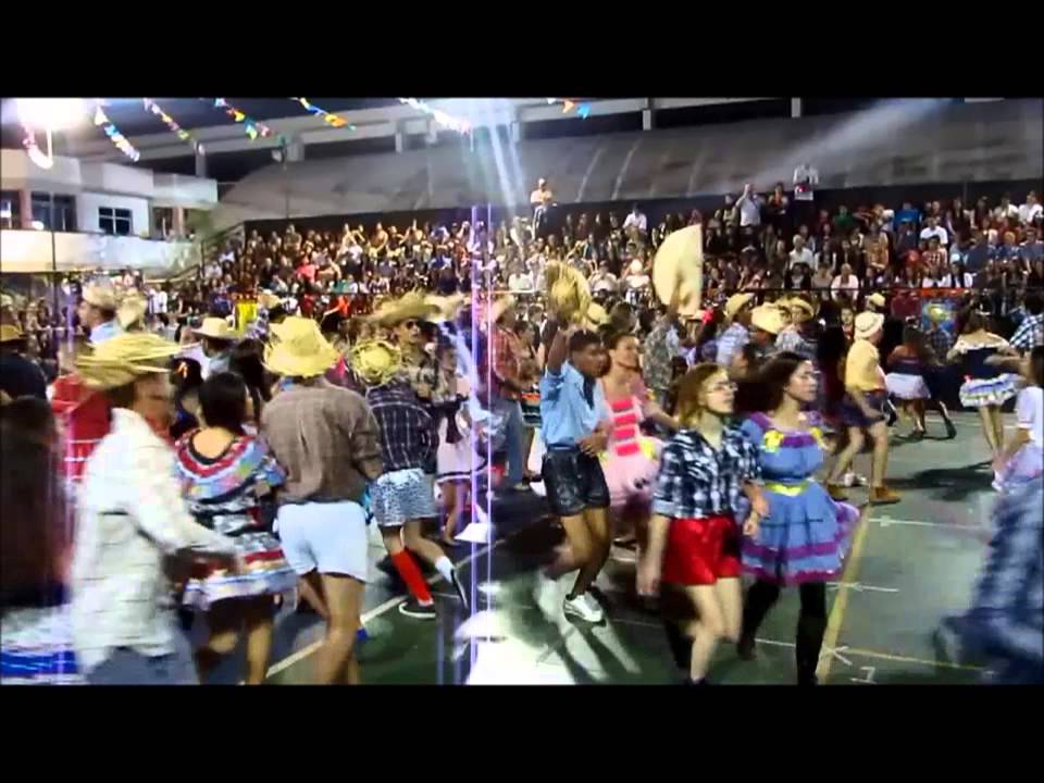 Festa Junina Colégio Padre Eustáquio 2013 - Ensino Médio - 3º ano