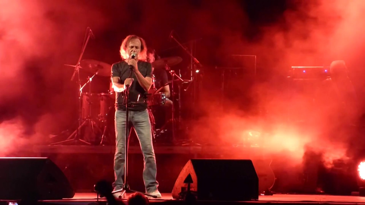 Βασίλης Παπακωνσταντίνου - Αλκοόλ η βροχή - Live Βύρωνας 2017